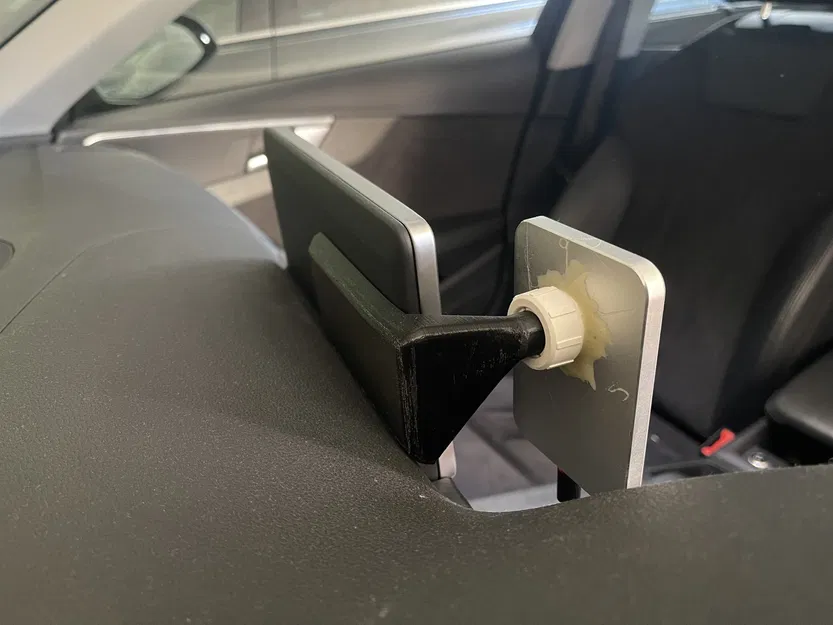 Bảng cố định Audi A4 cho iPhone với giá đỡ/ sạc MagSafe 2in1 - Image 2