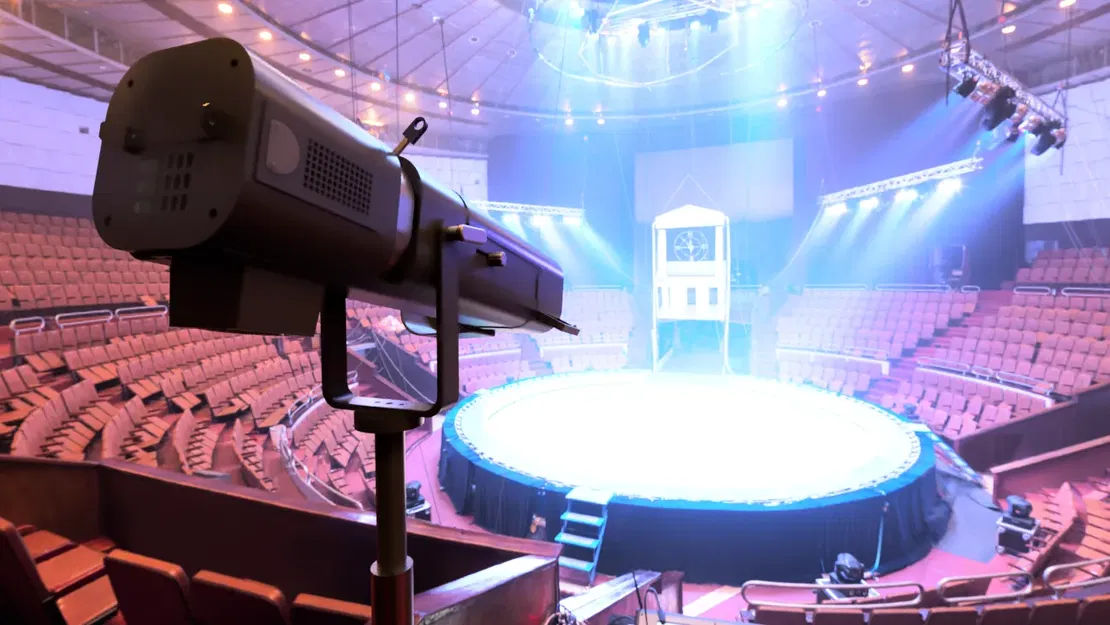 Đèn followspot chức năng Robert Juliat Cricket - Image 3