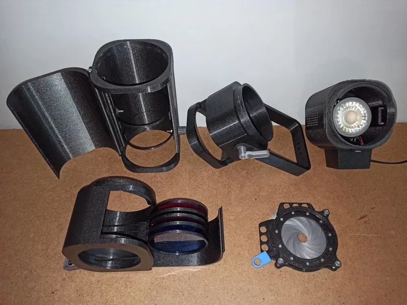 Đèn followspot chức năng Robert Juliat Cricket - Image 19