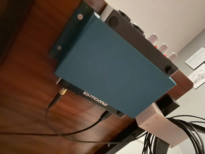 Giá đỡ dưới bàn cho PreSonus Audiobox USB96 - Image 1