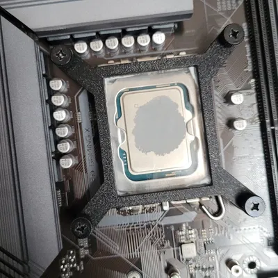Giá đỡ CPU Socket 1700 cho phép hiển thị keo tản nhiệt