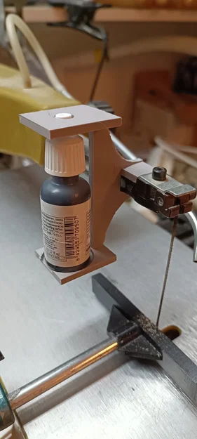 Giá đỡ máy lắc sơn cho chai Vallejo 17ml - Image 1