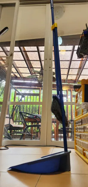 Tủ đựng chổi tiện lợi cho gia đình - Image 4