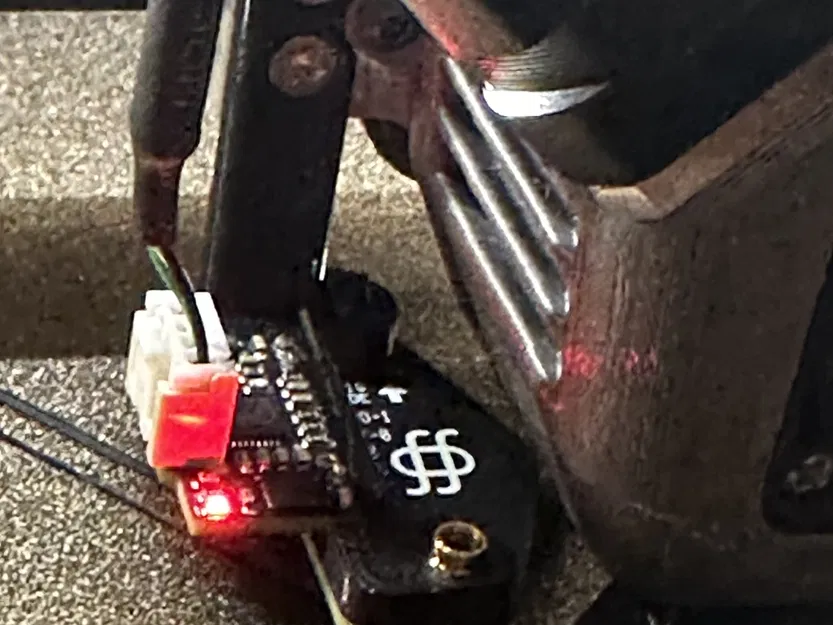 Giá đỡ đèn hiệu cho cảm biến BL Touch trên Micro Swiss DD NG - Image 1