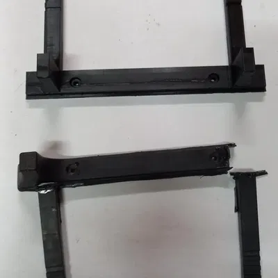 Giá đỡ hỗ trợ cho vali bán cứng