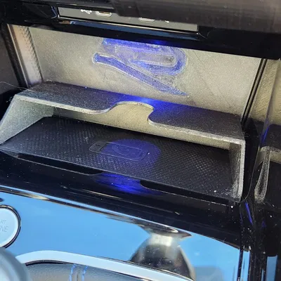 Giá đỡ sạc không dây cho VW Golf Mk8 dày hơn