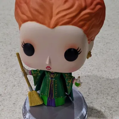 Giá đỡ Funko POP! cho ba chị em nhà Sanderson