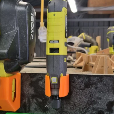 Giá đỡ công cụ quay Ryobi 4V gắn tường