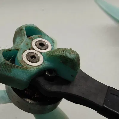 Bảo vệ tay cho quadmula siren SF3 với giá đỡ 9x9mm