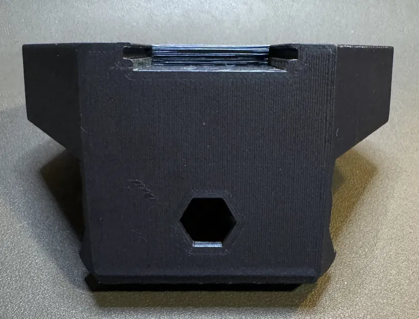 Giá đỡ điện thoại hình lục giác cho Cooler Master QUBE 500 - Image 4