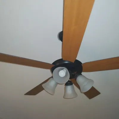 Bộ giá đỡ lắp đặt đèn Hunter™ cho quạt trần Fanimation™