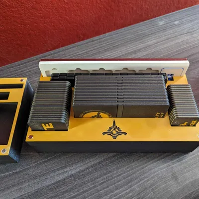 Mô hình trò chơi Secret Hitler với chủ đề Star Wars