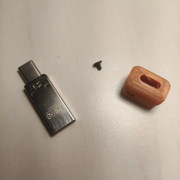 Vỏ bảo vệ USB Sandisk Ultra Dual với khóa hỏng - Image 2