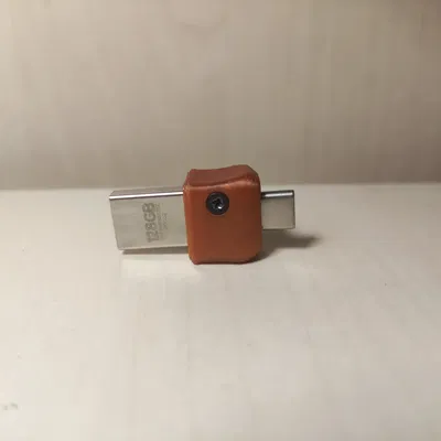 Vỏ bảo vệ USB Sandisk Ultra Dual với khóa hỏng