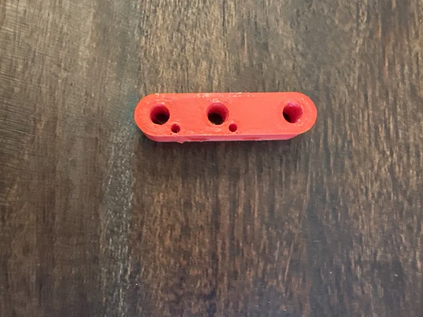 Ổ cắm epee in 3D thay thế cho phần nhựa bị hỏng - Image 3