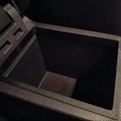 Khung chứa rác cho Mitsubishi Outlander 2019