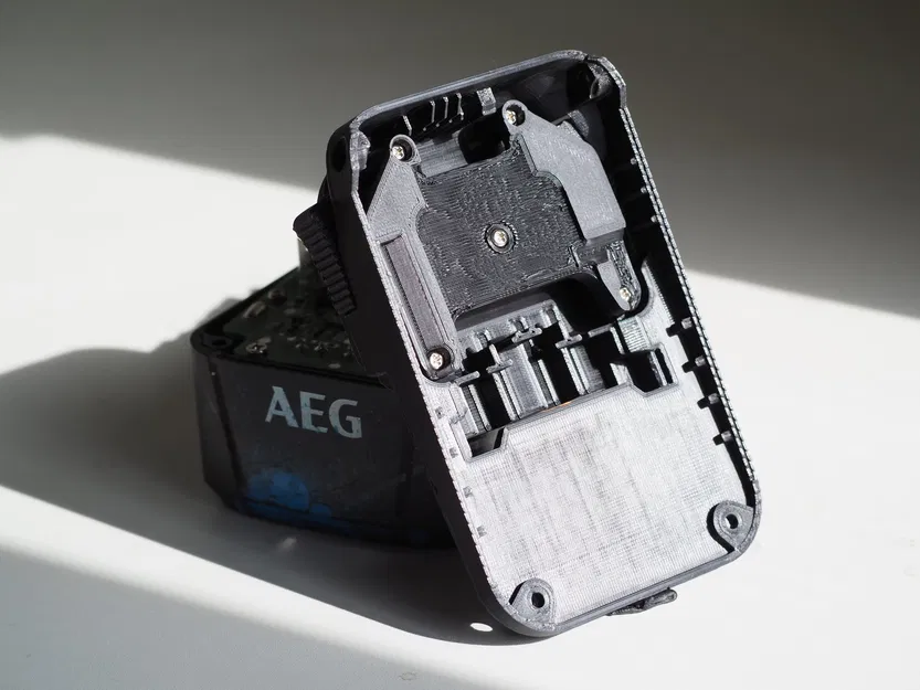 Thay thế linh kiện cho pin AEG 6ah hỏng hóc - Image 8