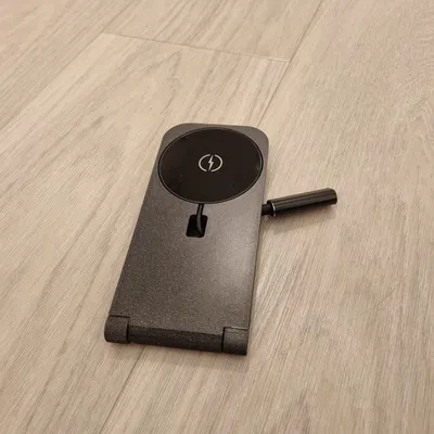 Giá đỡ sạc không dây Vention lấy cảm hứng từ Peak Design