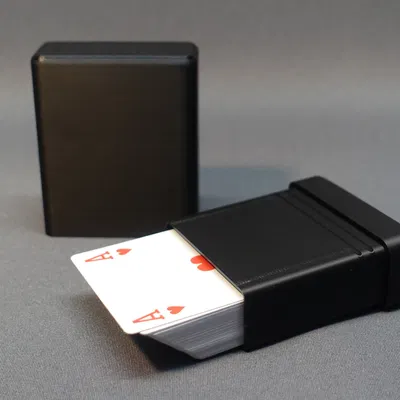 Hộp nhựa cứng cho bộ bài kích thước cầu
