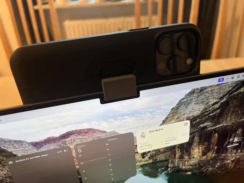 Giá đỡ iPhone Quad Lock cho MacBook Pro 16" M1 Pro - Image 1