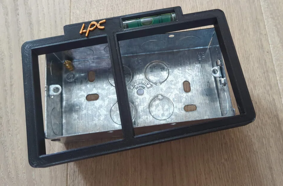 Mẫu công cụ đánh dấu hộp ổ cắm tiêu chuẩn Anh - Image 1