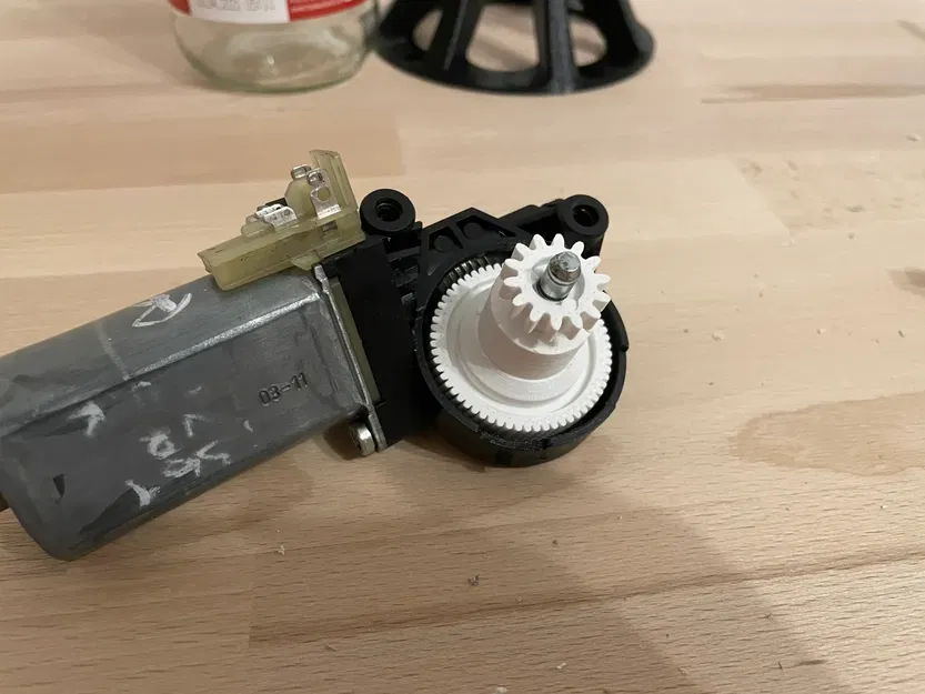 Bánh răng truyền động dây đai Mercedes CLK - Image 1