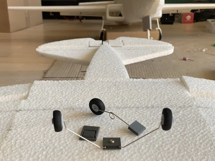 Giá đỡ cho bộ landing gear nhỏ từ AliExpress (không dùng keo) - Image 1