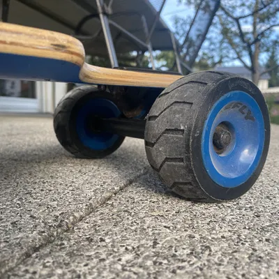 Lốp xe tùy chỉnh cho longboard với đường kính 68mm