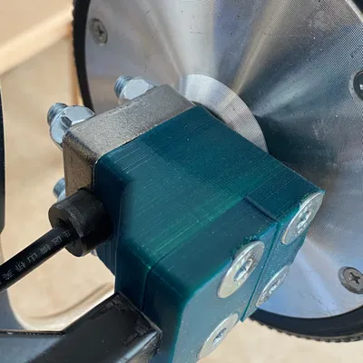 Giá đỡ động cơ cho longboard sử dụng động cơ hoverboard