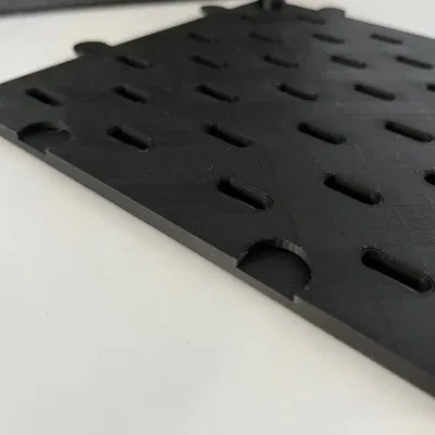 Giá đỡ đa năng Infinite Skadis cho không gian sáng tạo