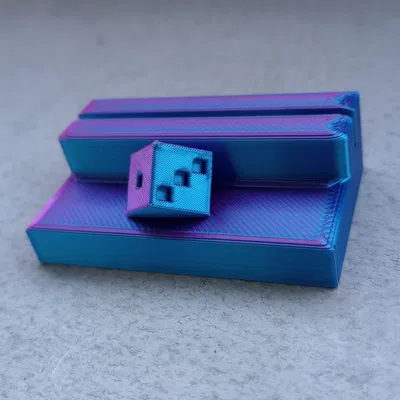 Giá đỡ thẻ cho trò chơi bàn đa dạng