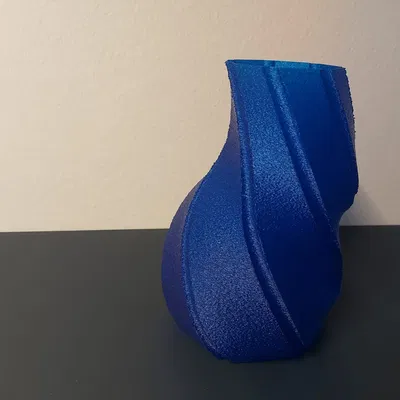 Bình hoa hình lục giác xoắn ốc