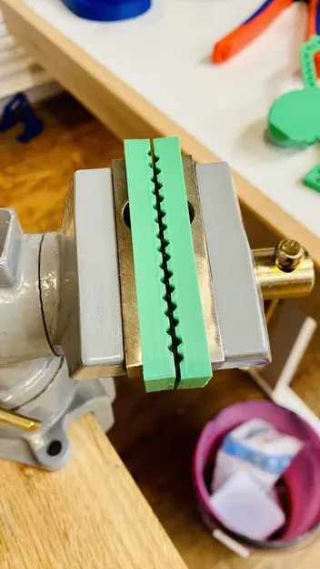 Mỏ cặp mềm cho kẹp bàn Central Machinery 2.5 - Image 3