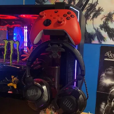 Giá đỡ tai nghe và điều khiển cho PC một khối