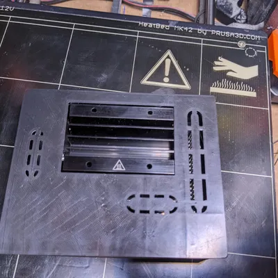 Hộp bảo vệ Jetson Nano gọn nhẹ với điểm kết nối