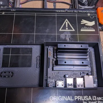 Hộp bảo vệ Jetson Nano gọn nhẹ với điểm kết nối