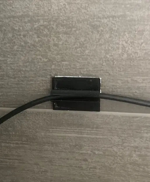 Giá đỡ cáp để giữ và bảo vệ dây cáp - Image 1