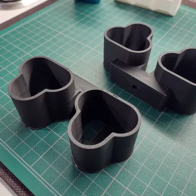 Giá đỡ pin đôi Makita với khoảng cách tăng cường