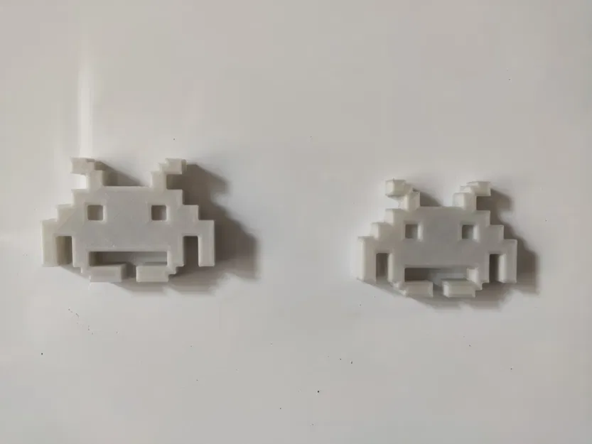 Kẻ xâm lược không gian với nam châm 10mm - Image 1