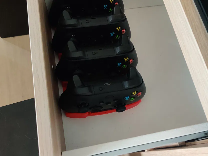 Giá đỡ tay cầm Xbox 4 chiếc với chỗ để USB - Image 2