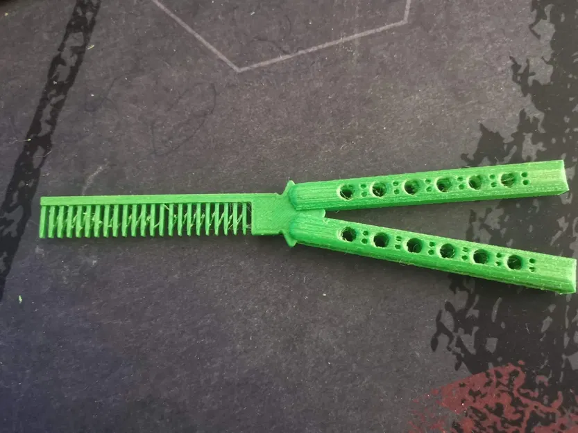 Dao cắt tóc đơn giản - Image 1