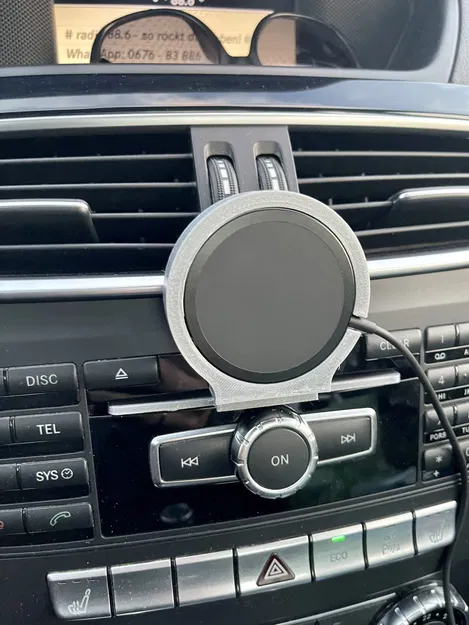 Giá đỡ sạc Magsafe cho iPhone trong khe CD ô tô - Image 1