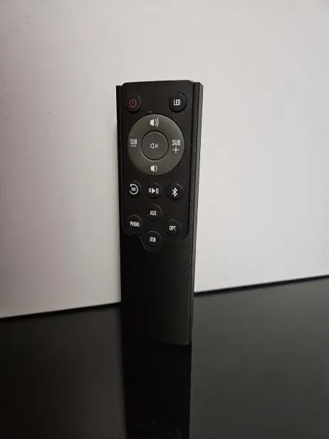 Vỏ bọc điều khiển từ xa Klipsch với nam châm tích hợp - Image 2