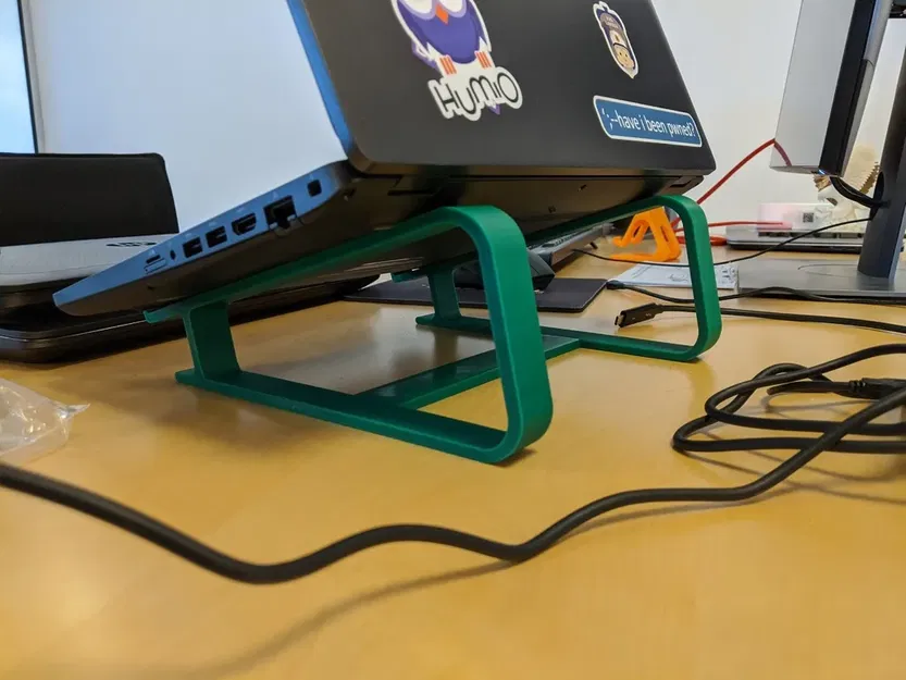 Giá đỡ laptop lớn (15") với khớp nối dovetail - Image 1