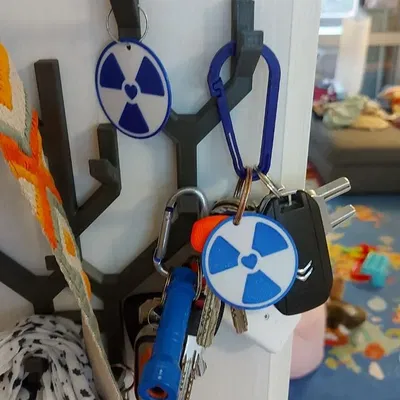 Móc khóa "Luật sư của Nguyên tử" độc đáo