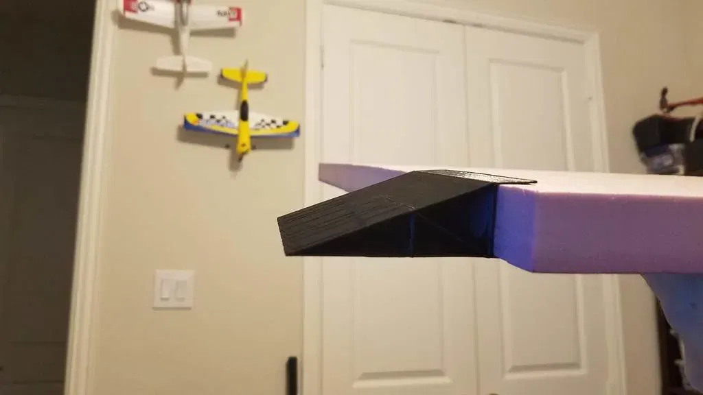 Gắn cánh cho mô hình máy bay RC bằng bìa xốp 1 inch - Image 3