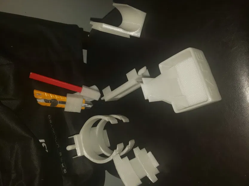 Giá đỡ cho giàn giáo Baker với phụ kiện tiện ích - Image 1