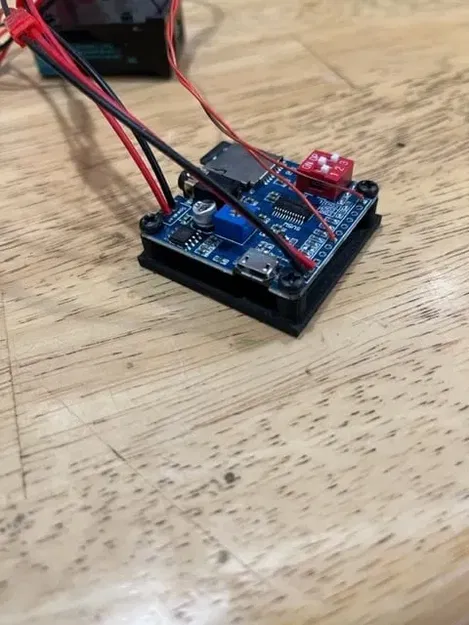 Giá đỡ cho máy phát MP3 trong mô hình 3D - Image 1