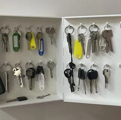 Hộp đựng chìa khóa 24 ngăn treo tường đơn giản và đẹp mắt
