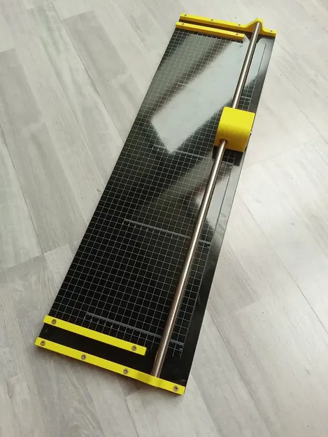 Máy cắt giấy với lưỡi dao tròn OLFA 45mm - Image 1